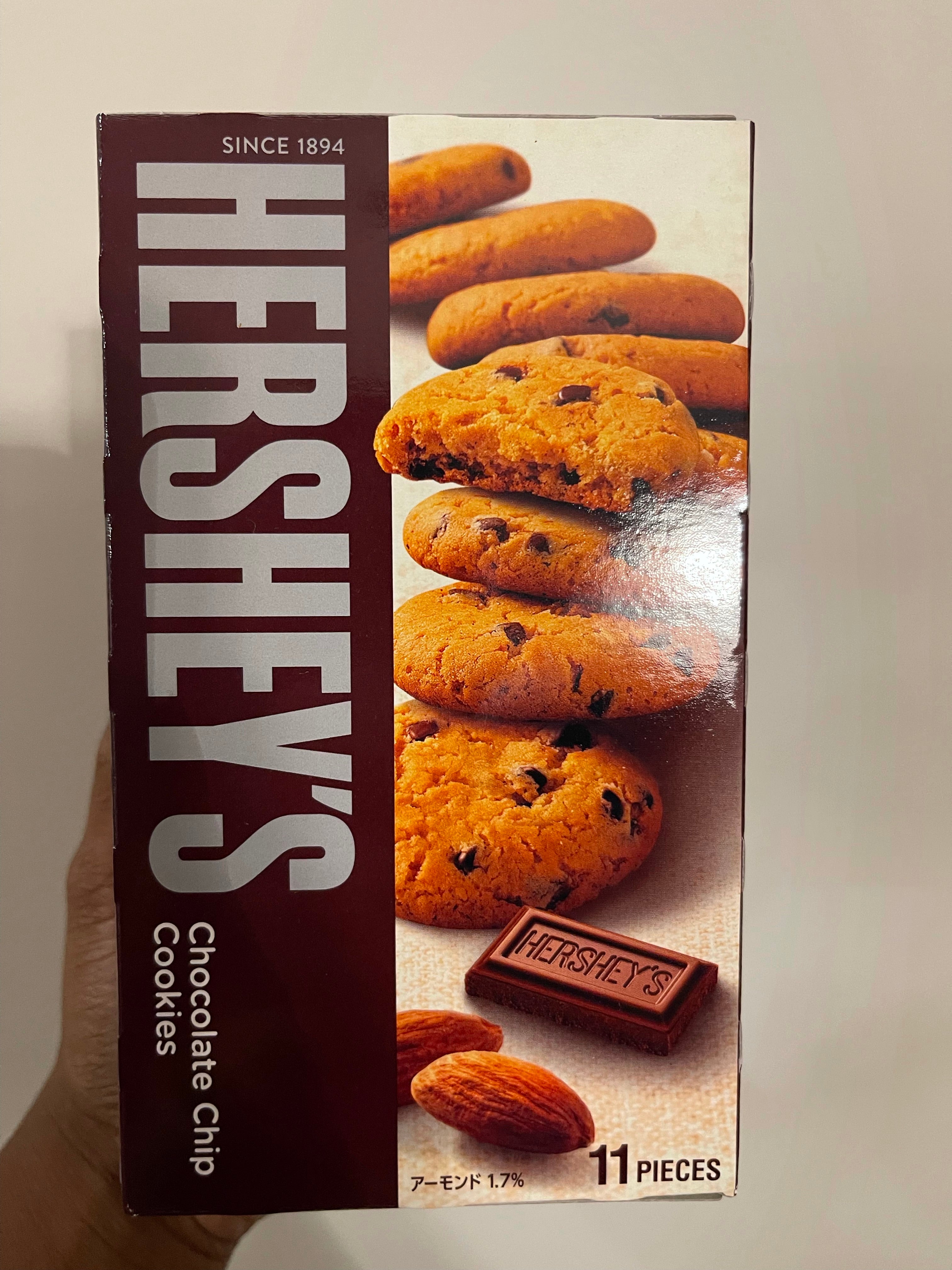 Hershey's Chocolate Chip Cookies